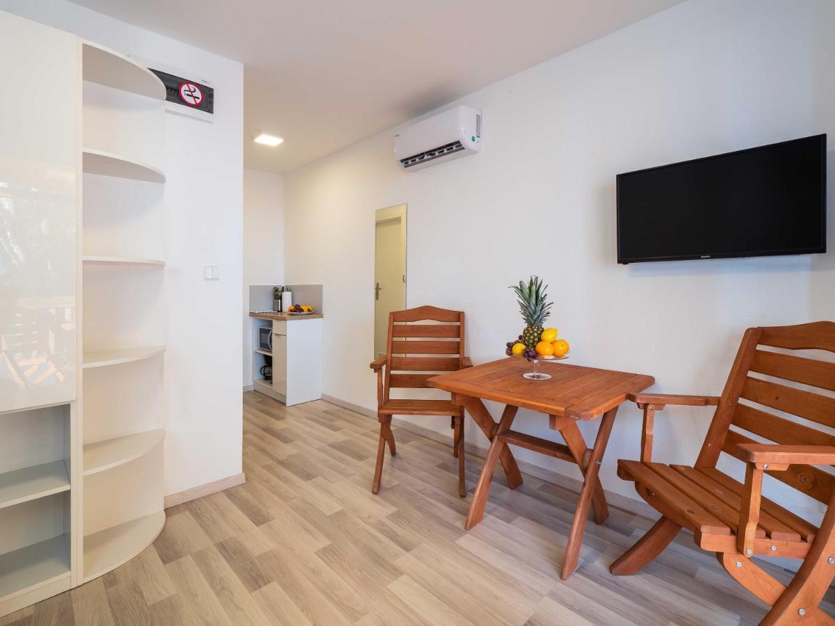 Mediteran Travel Mobile Homes Miran Пироваць Екстер'єр фото
