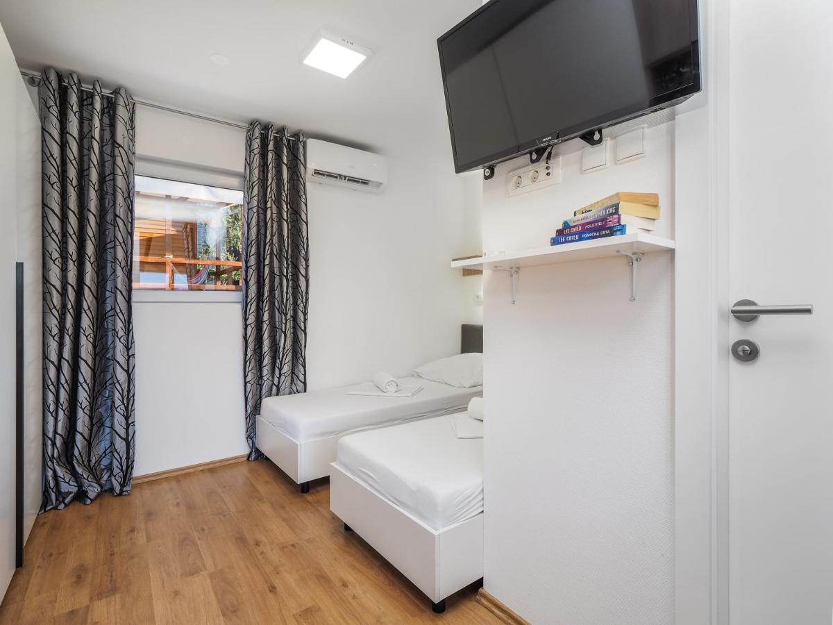 Mediteran Travel Mobile Homes Miran Пироваць Екстер'єр фото